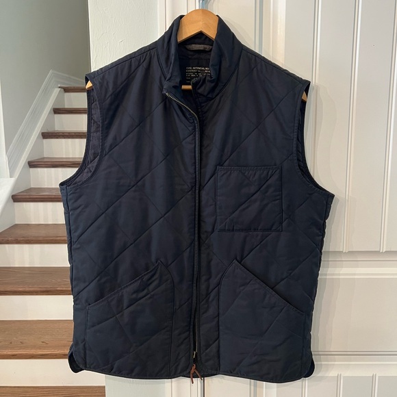 J.Crew Men’s Large Navy Quilted Vest Zip Front Puffer Outerwear - Picture 1 of 7